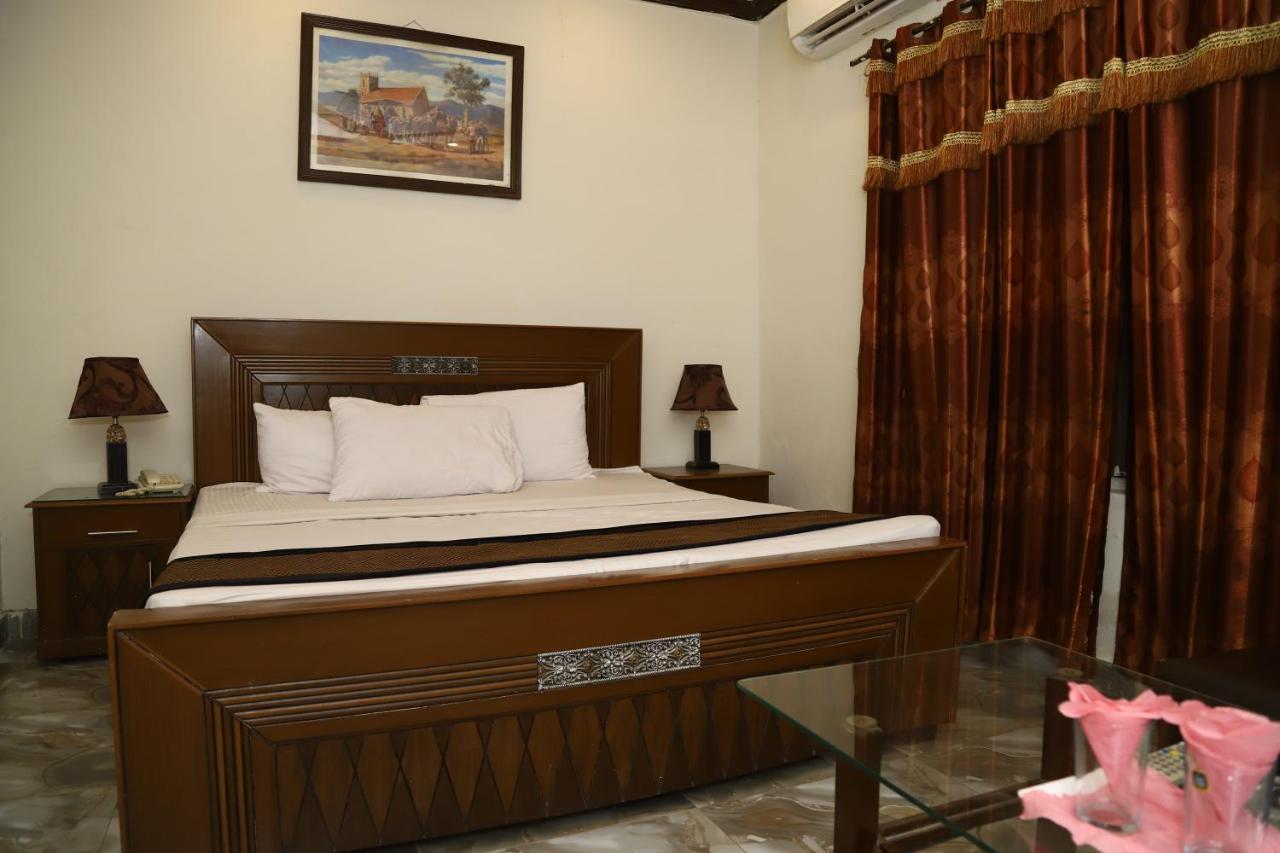 Hotel Green Fort Gulberg Lahore Ngoại thất bức ảnh