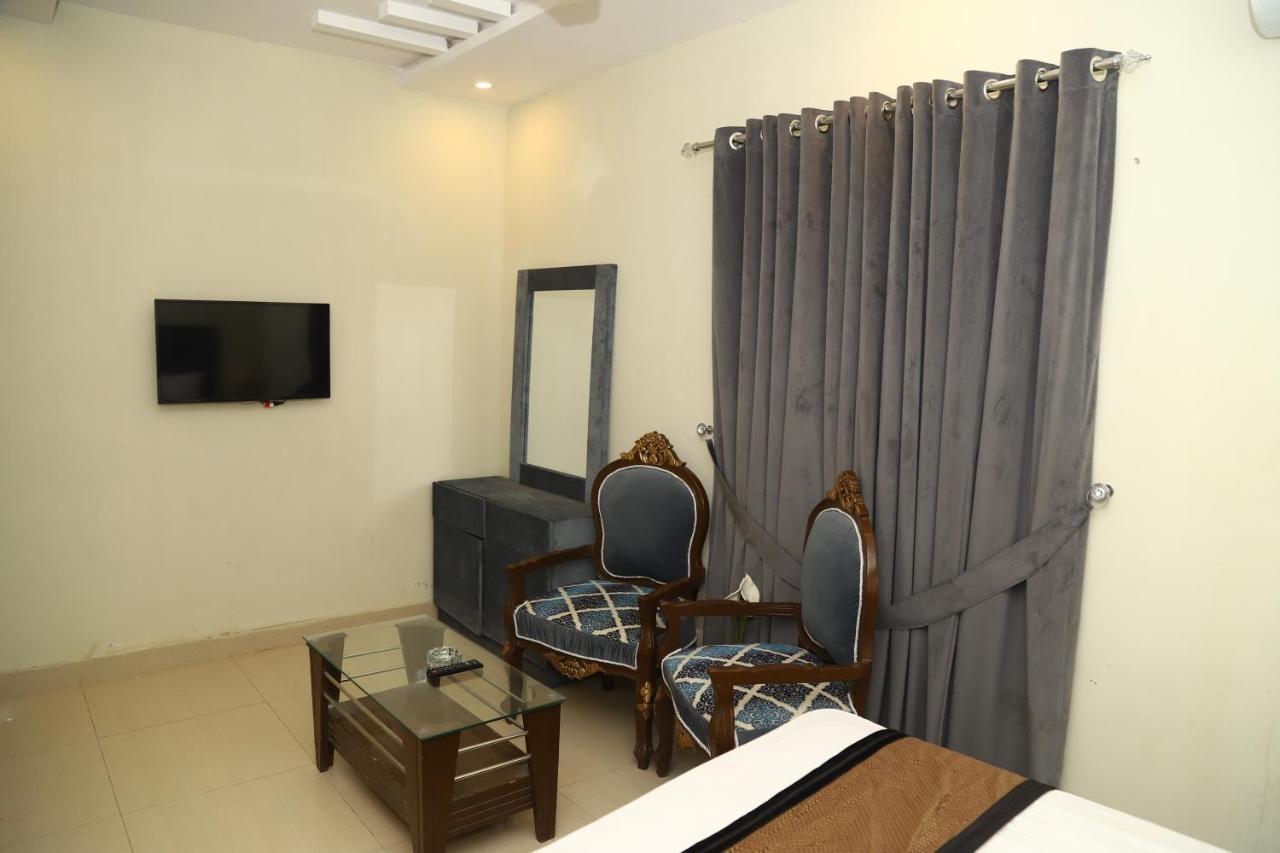 Hotel Green Fort Gulberg Lahore Ngoại thất bức ảnh
