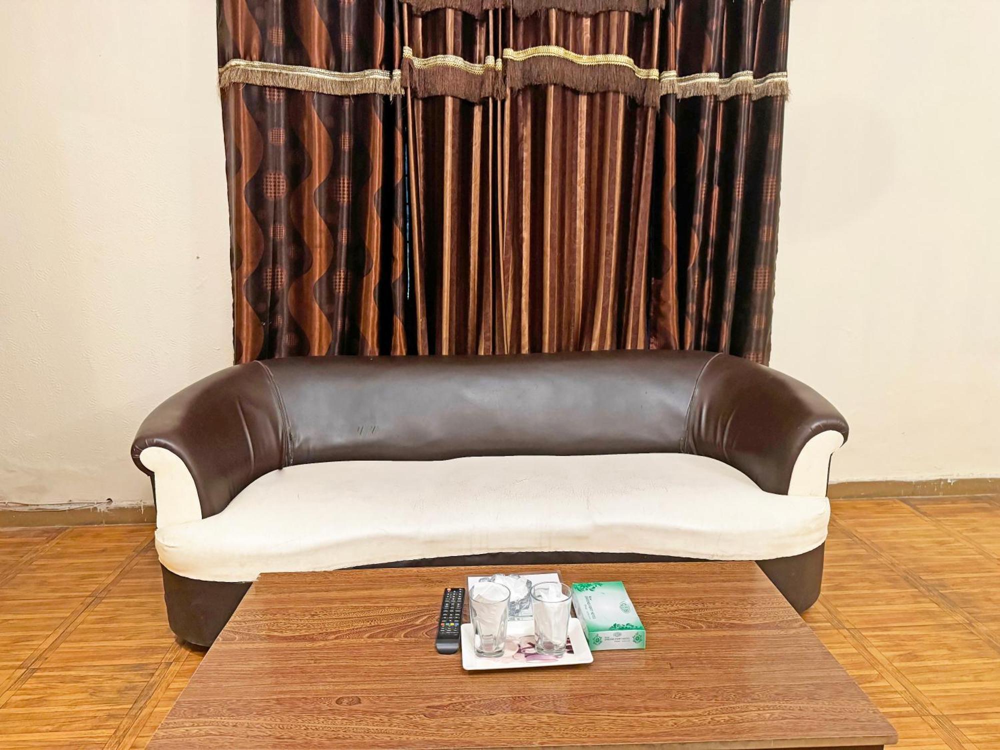 Hotel Green Fort Gulberg Lahore Ngoại thất bức ảnh