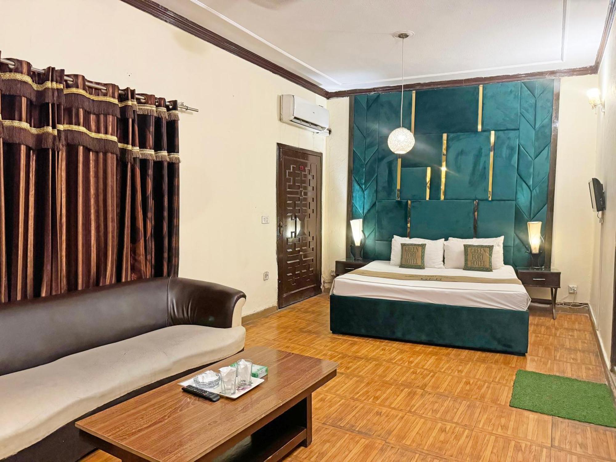 Hotel Green Fort Gulberg Lahore Ngoại thất bức ảnh