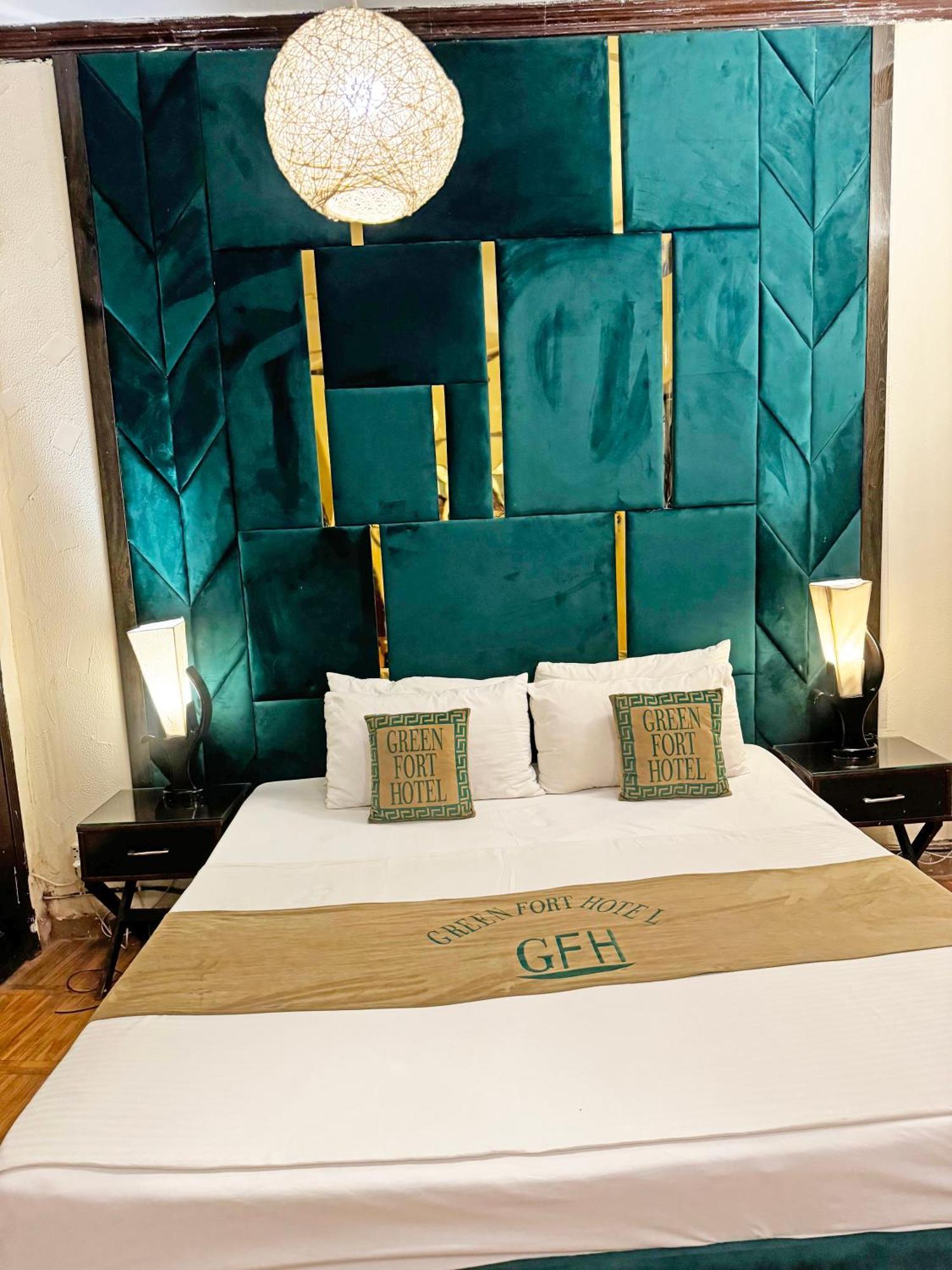 Hotel Green Fort Gulberg Lahore Ngoại thất bức ảnh