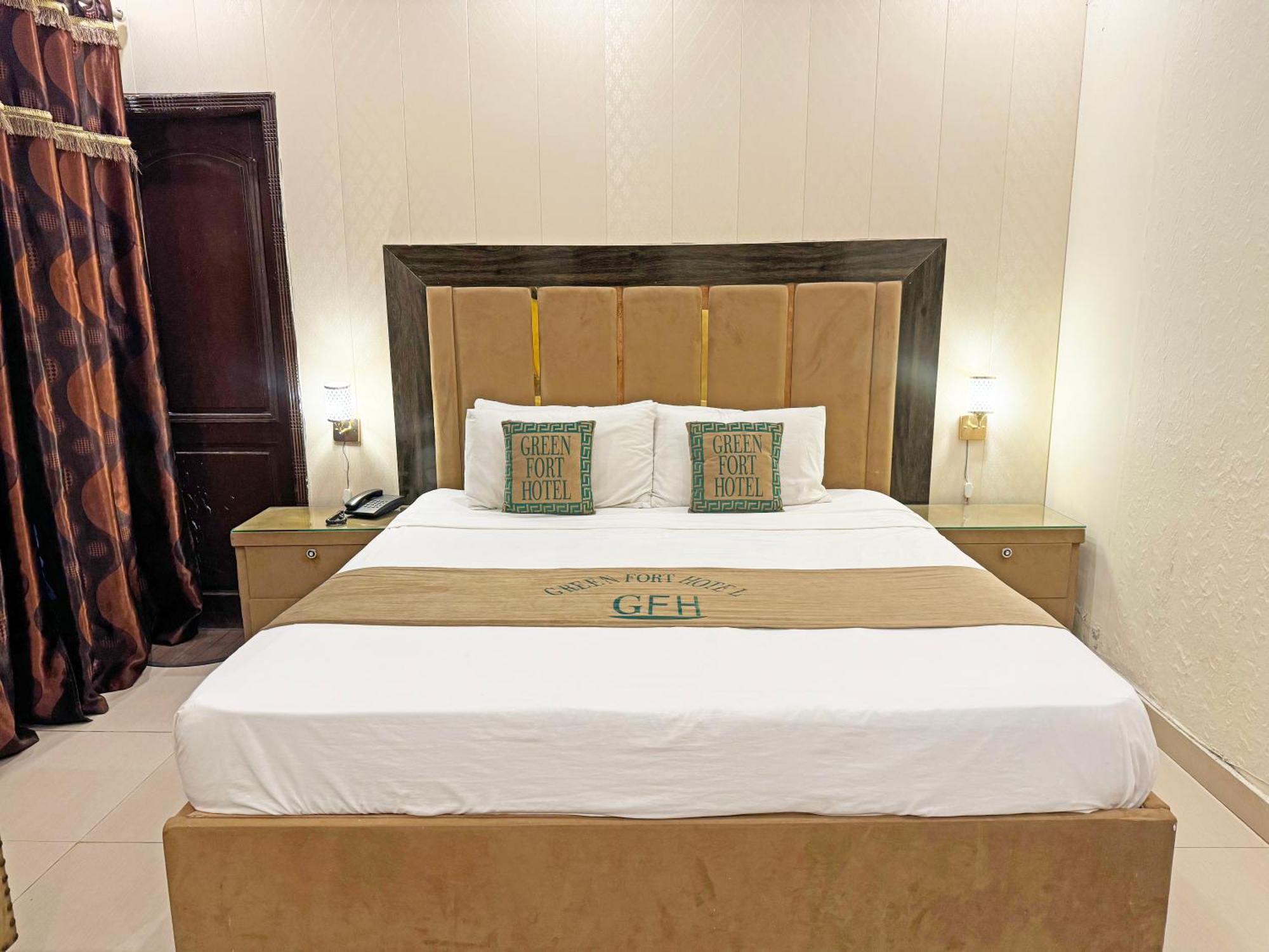 Hotel Green Fort Gulberg Lahore Ngoại thất bức ảnh