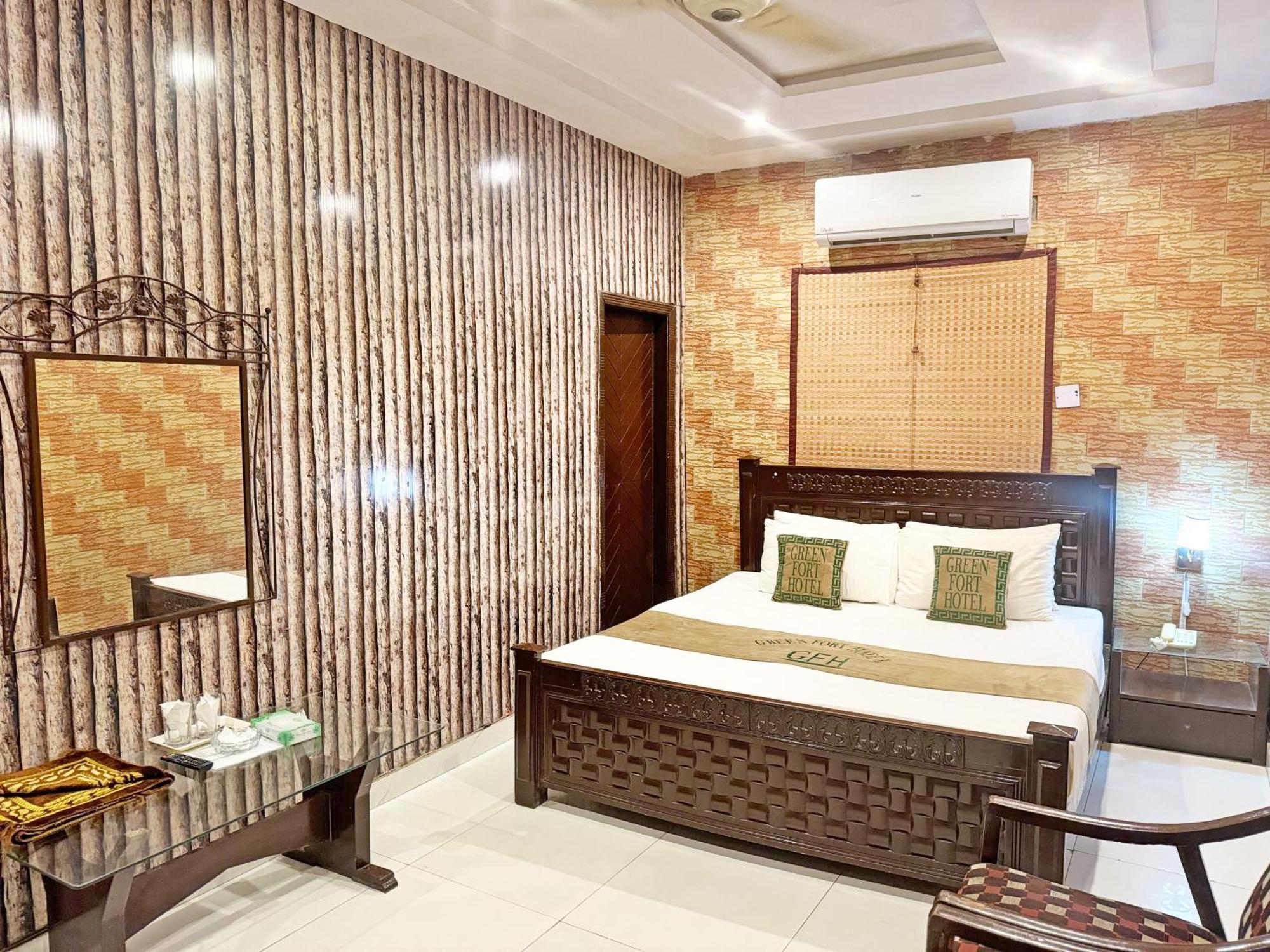 Hotel Green Fort Gulberg Lahore Ngoại thất bức ảnh