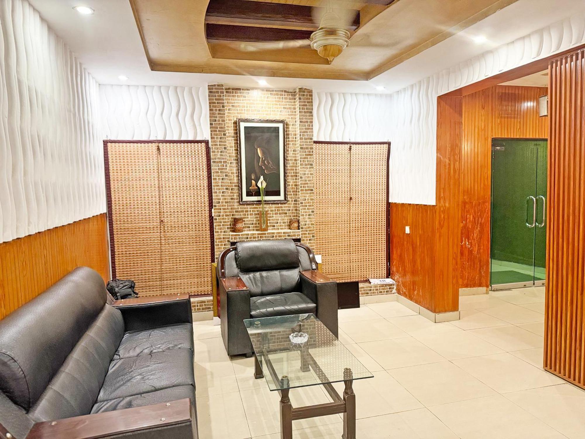 Hotel Green Fort Gulberg Lahore Ngoại thất bức ảnh