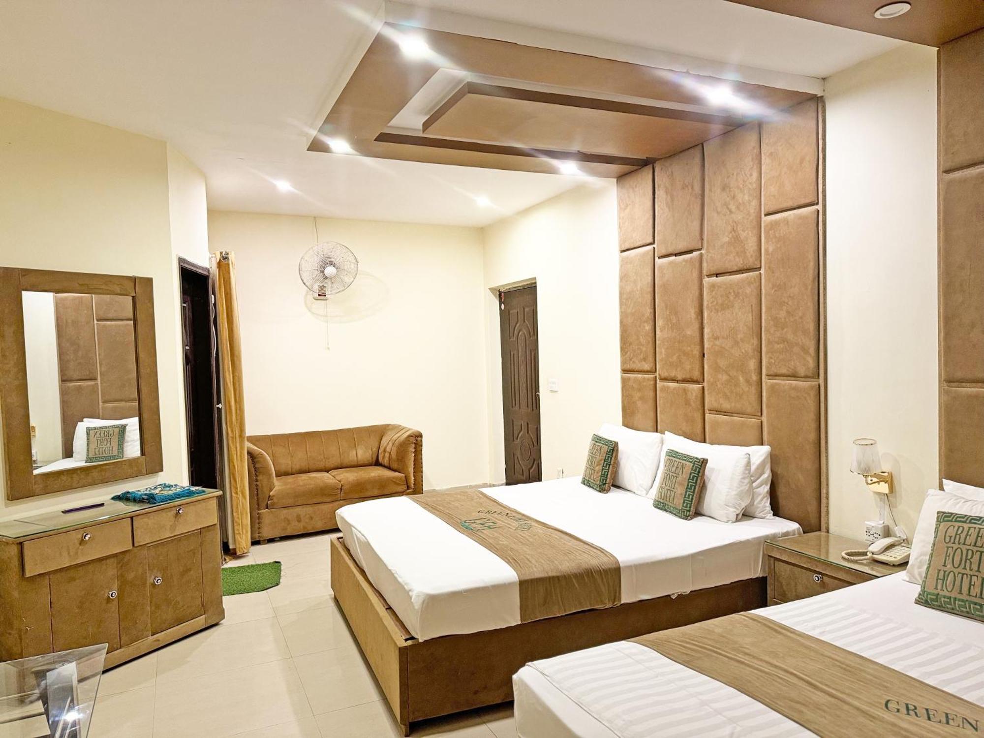 Hotel Green Fort Gulberg Lahore Ngoại thất bức ảnh