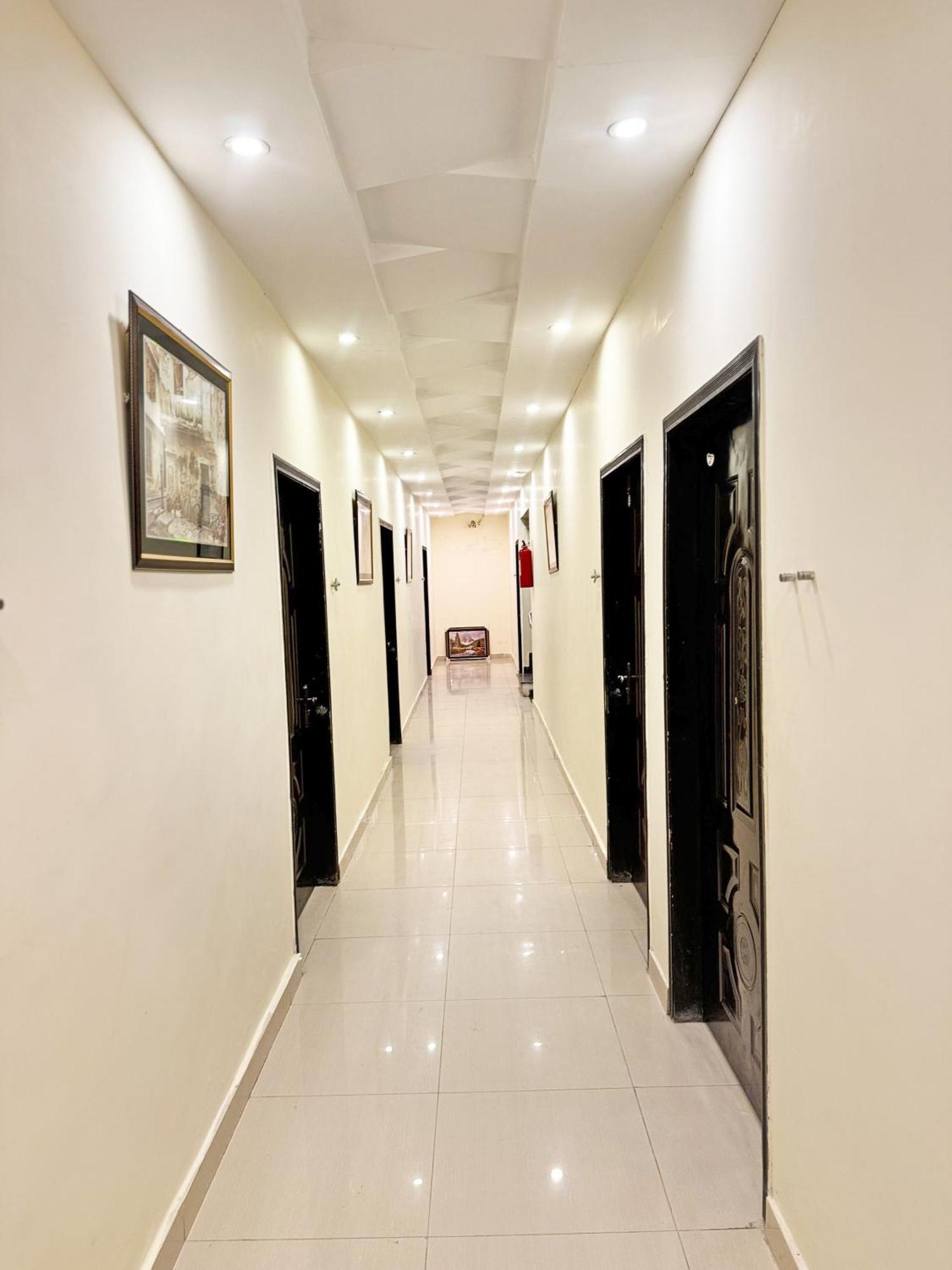 Hotel Green Fort Gulberg Lahore Ngoại thất bức ảnh