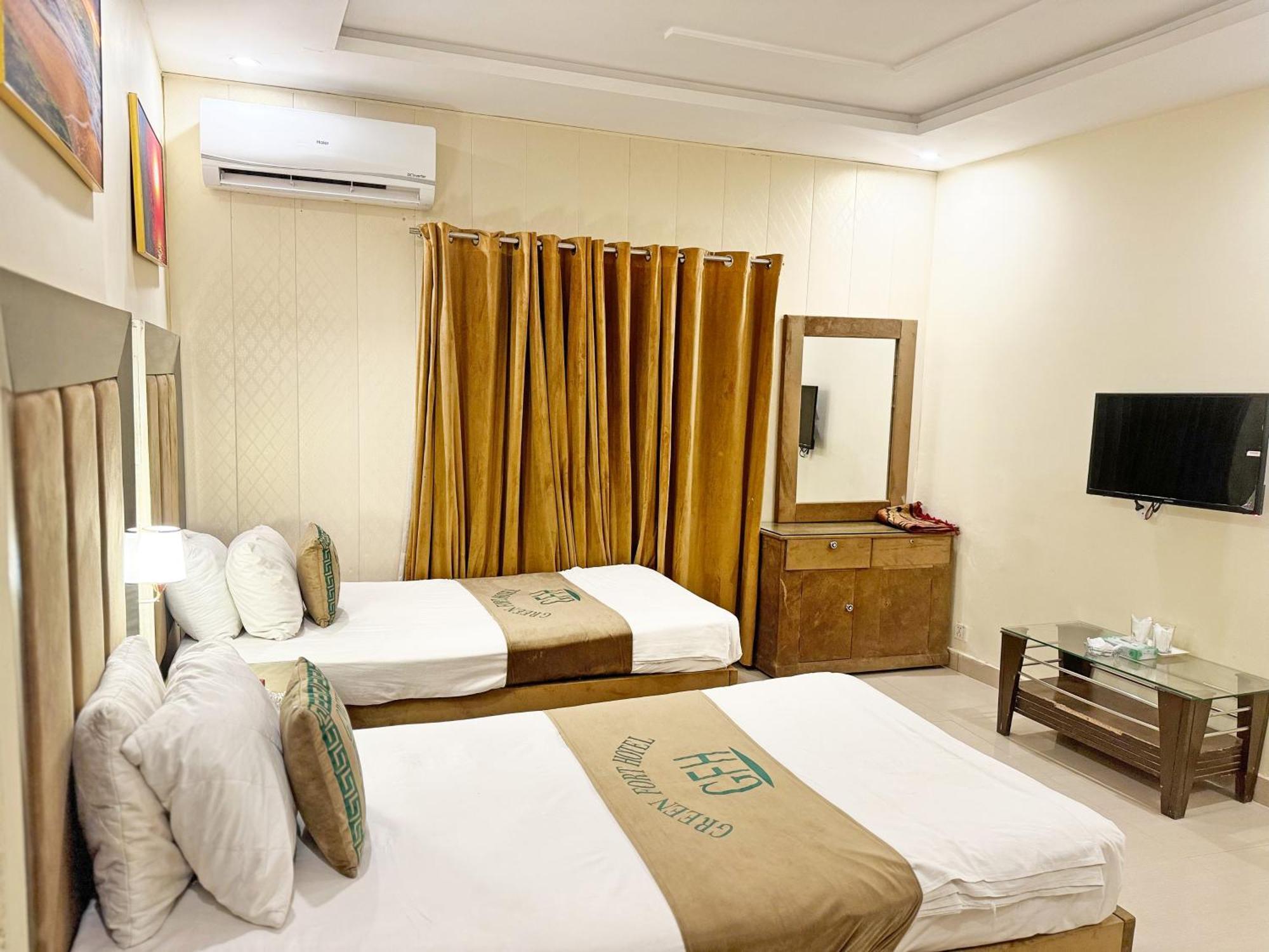 Hotel Green Fort Gulberg Lahore Ngoại thất bức ảnh