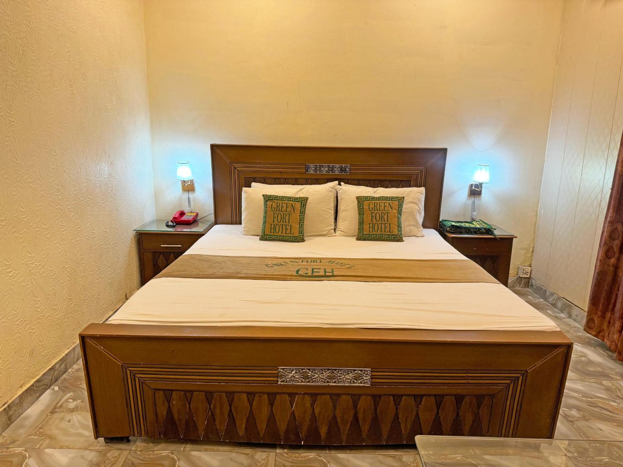 Hotel Green Fort Gulberg Lahore Ngoại thất bức ảnh