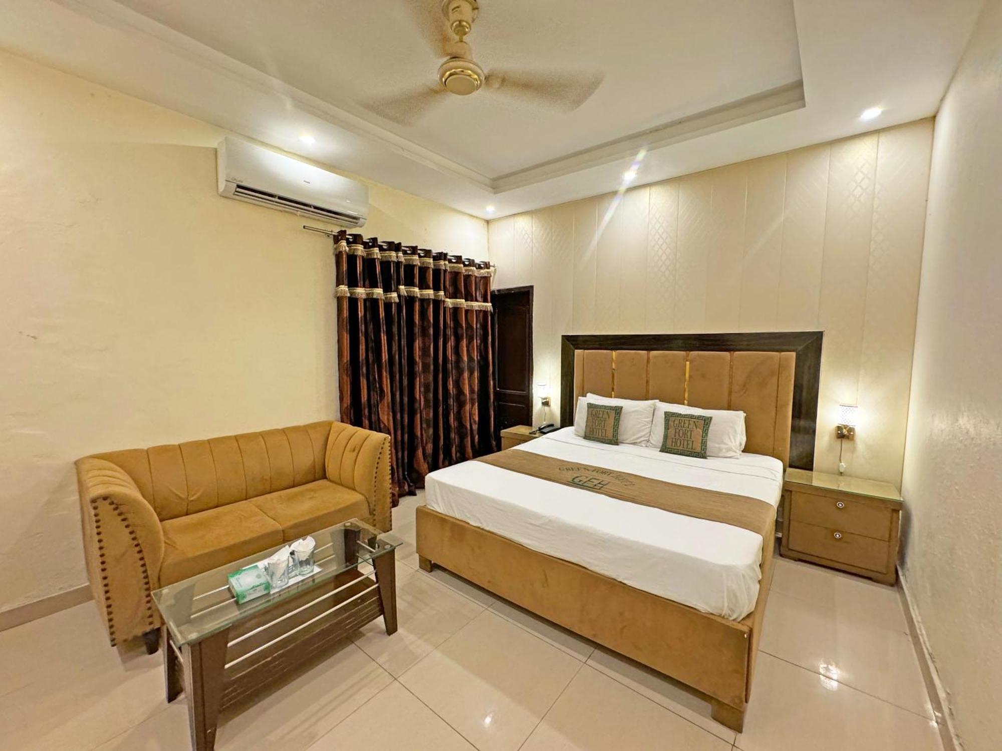 Hotel Green Fort Gulberg Lahore Ngoại thất bức ảnh